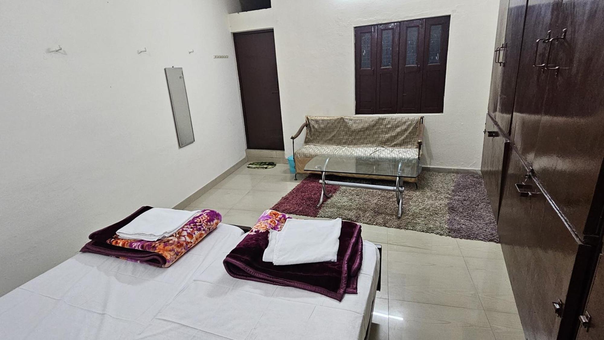 The Green Crest Kumbh Homestay Allāhābād Junction Kültér fotó